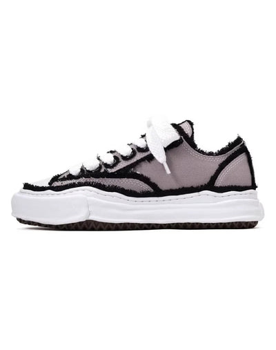 Flared Peterson Low-Top Sneaker