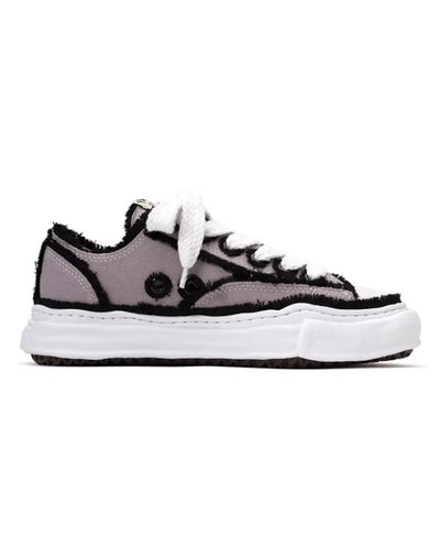Flared Peterson Low-Top Sneaker
