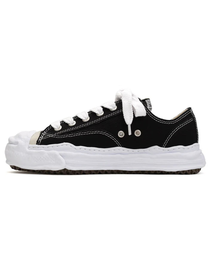 HANK OG Sole Canvas Low-Top Sneaker